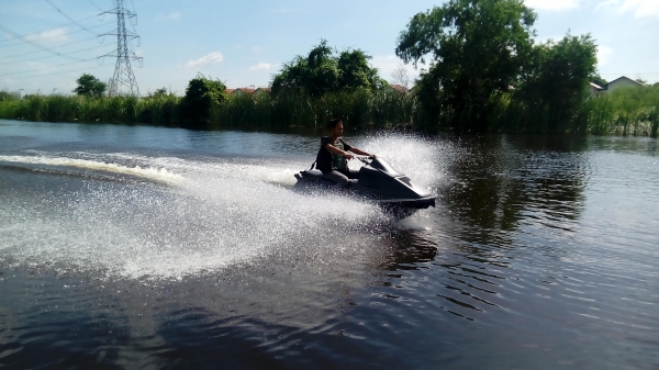 SEA DOO เรือพร้อมขับ 35,000