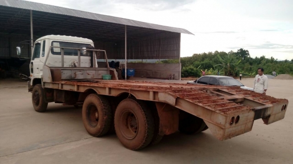 ขายด่วนรถสิบล้อรถเทนเลอรUDเครือง265แรง2เพลาหางขึ้น200