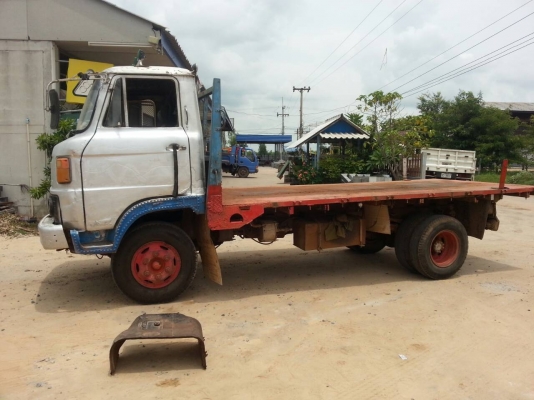 ขายkT100แรงสภาพใช้งานได้ปกติเครื่องแน่นดีเกียร์ดี คัชซีใช้ได้ ยาง70\%สนใจโทร0895725533 ไม่มีทะเบียน