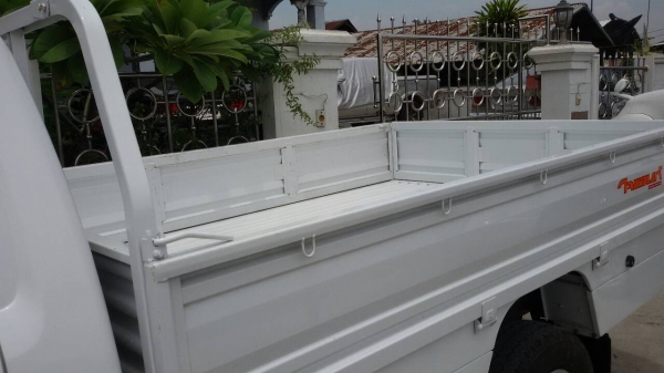 ขายรถกะบะ ทาทา ซีน่อน