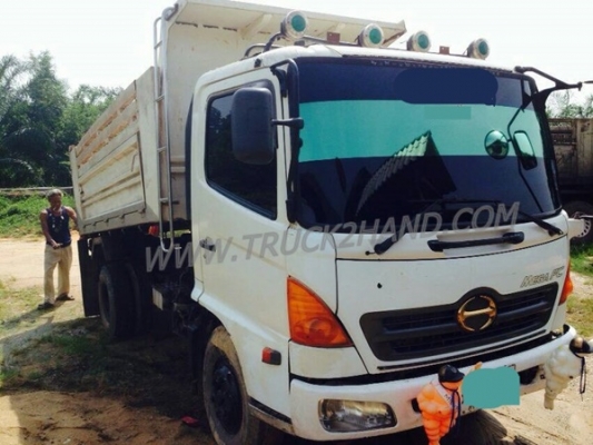 รถบรรทุก 6 ล้อดัมพ์ HINO  150 แรงม้า  ปีจดทะเบียน 2549