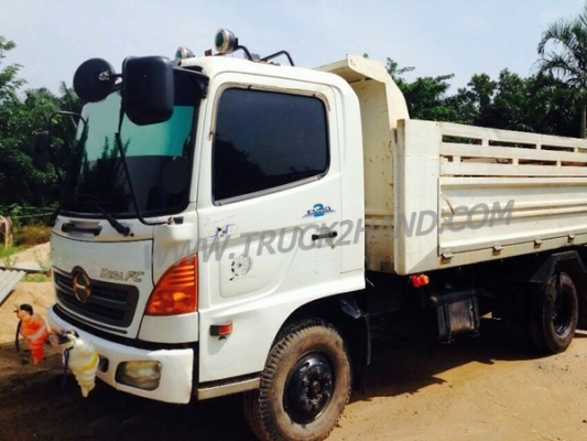 รถบรรทุก 6 ล้อดัมพ์ HINO  150 แรงม้า  ปีจดทะเบียน 2549