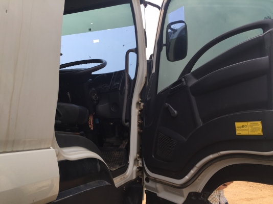 10ลัอด้ัม 360แรงปี56..ไมล์90000-110000. กิโล มีระบบลาก ยางเต็ม