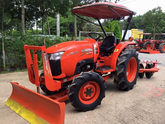 ขายรถไถ Kubota L3608(4WD) พร้อมใบมีดและผานพรวน รถพร้อมใช้งาน