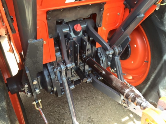 ขายรถไถ Kubota L3608(4WD) พร้อมใบมีดและผานพรวน รถพร้อมใช้งาน