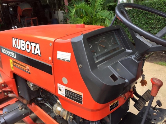 ขายรถไถ Kubota M5000 SU(4WD) พร้อมใบมีดและผานพรวน รถไร่ สีเดิม พร้อมใช้งาน