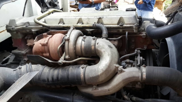 HINO FF1J หกล้อใหญ่ 212 แรงม้า ยาง900