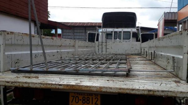 HINO FF1J หกล้อใหญ่ 212 แรงม้า ยาง900