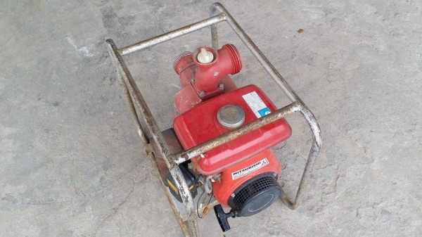 นำเข้าจากญี่ปุ่น ปั๊มนำ้เก่าญี่ปุ่น MITSUBISHI  รุ่น G510P ขนาด 3.5 แรง สภาพดี เครื่องพร้อมใช้งาน  ขนาดกระทัดรัด  ไม่เคยใช้งานในไทย