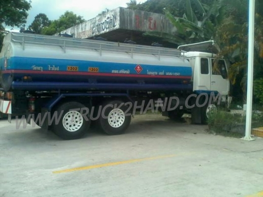 รถ 10 ล้อ บรรทุกน้ำมัน ยี่ห้อ MITSUBISHI   รุ่น 517 เพลาเดียว