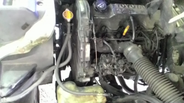 รถตู้เล็ก Toyota Liteace สีขาว