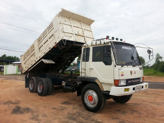 ขายดั้ม2เพลา MITSUBISHI FN527M-A เบรกใหญ่ เครื่อง195แรง พ.เพาเวอร์ เบรกทิฟฟี่ ภายในสวย แอร์เย็น สภาพพร้อมใช้งาน เอกสารพร้อมโอน ราคา790,000 สนใจโทร 090-8588220คุณนะ 093-3258446คุณบิว หรือเข้าดูสินค้าอื่นๆได้ที่ www.truck.in.th/498 หรือเพจFacebook ณรงค์ ซื้