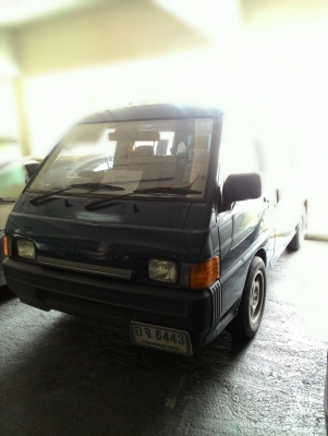 รถตู้ Mitsubishi L300 รถตู้ Mitsubishi L300