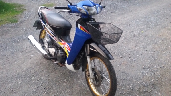 เวฟ ร้อย ยีบ ห้า    17000