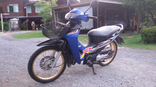 เวฟ ร้อย ยีบ ห้า    17000