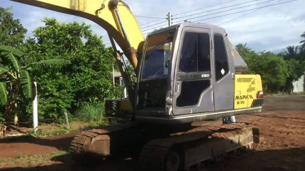 ขายแบคโค KOBELCO 120-3 มาร์คที สภาพสวยพร้อมใช้งาน สนใจโทร 090-8588220คุณนะ 093-3258446คุณบิว หรือเข้าดูสินค้าอื่นๆได้ที่ www.truck.in.th/498 หรือเพจFacebook ณรงค์ ซื้อขายรถมือสอง (เว็บไซต์ส่วนตัว) หรือFacebook ตลาดรถมือสอง คุณนะ