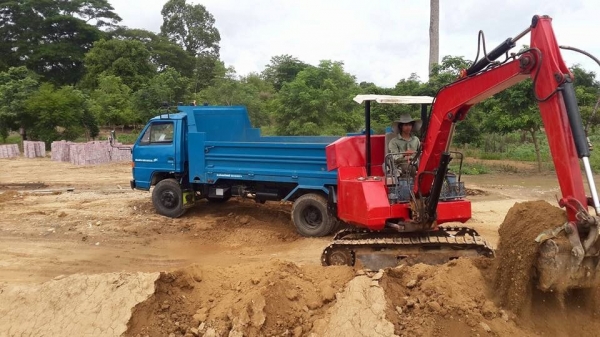 ตามหาฝา มอเตอร์สวิงเอว โคมัสสุ pc30 รุ่น 6