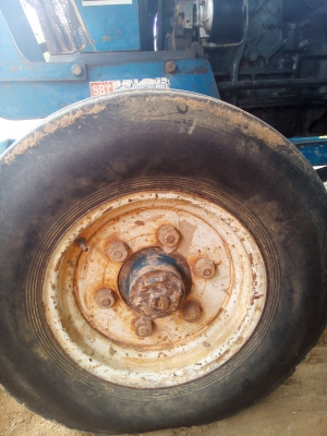 ขายรถไถFORD 6600 เสื้อลาย