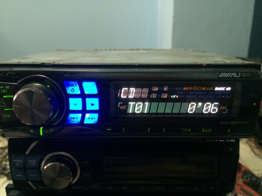 Alpine CDE-9881Ji MP3 MP3-RW CD CD-RW รองรับอุปกรณ์Ipod ปรีเอ้า1ชุด สภาพสวย มือ2 ญี่ปุ่น