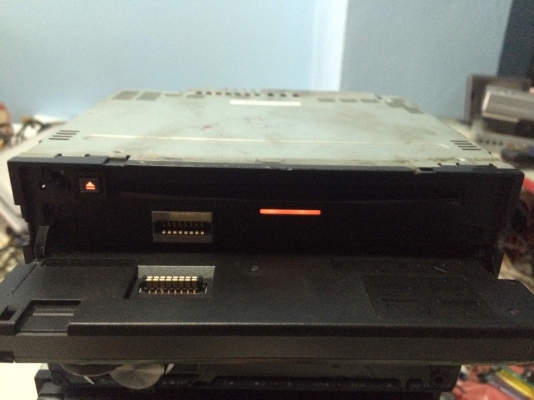 Alpine CDE-9881Ji MP3 MP3-RW CD CD-RW รองรับอุปกรณ์Ipod ปรีเอ้า1ชุด สภาพสวย มือ2 ญี่ปุ่น