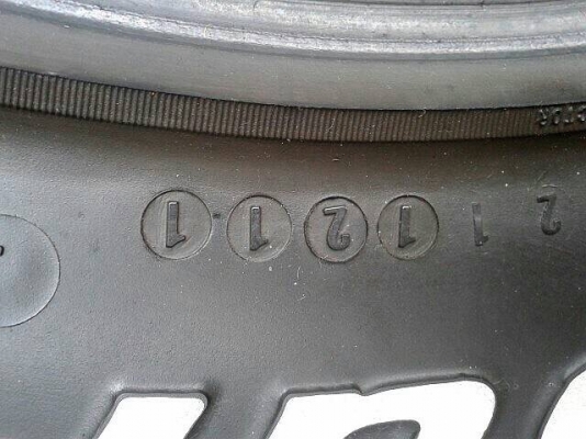 ขายยาง BF 285/75/16 ปี11ดอกสวยๆ ขายยาง BF 285/75/16 ปี11ดอกสวยๆ