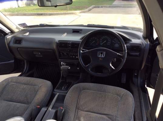 ขายแอคคอร์ดตาเพชร ไฟท้ายสั้น ปี93 เครื่องหัวฉีด 2.0 ออโต้ ติดแก๊ส LPG เพาเวอร์ ไฟฟ้าทั้งคัน ภายในเดิมเบาะเดิมไม่ขาด แอร์เย็น วิทยุCD ตัวถังเดิมสีเงามีริ้วรอย แม็ก15" รถขับดีเลยครับ พร้อมใช้งานได้เลยครับ