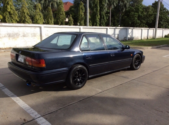 ขายแอคคอร์ดตาเพชร ไฟท้ายสั้น ปี93 เครื่องหัวฉีด 2.0 ออโต้ ติดแก๊ส LPG เพาเวอร์ ไฟฟ้าทั้งคัน ภายในเดิมเบาะเดิมไม่ขาด แอร์เย็น วิทยุCD ตัวถังเดิมสีเงามีริ้วรอย แม็ก15" รถขับดีเลยครับ พร้อมใช้งานได้เลยครับ