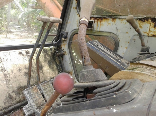 ขายรถแบคโฮ HITACHI EX200-1