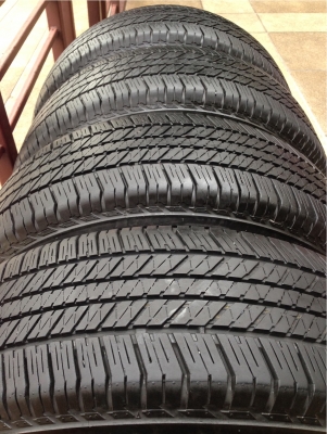 ยาง Bridgestone 265 65 17 ปลายปี12 ไม่มีปะ พร้อมใช้งาน ราคาไม่แพง