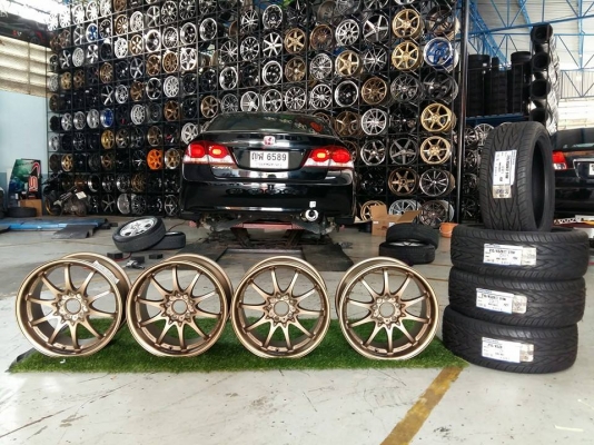 ขายล้อ CE28 ขอบ17X8.5 +38 พร้อมยาง TOYO PX4 215/45R17