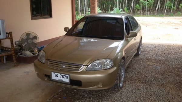 ขายHonda civic ปี43 เครื่อง 1600 cc 80000บาทเกียร์ธรรมดาไม่เคยติดแก๊ส 80000 บาท