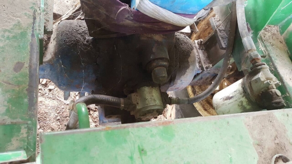 ขายรถไถฟอร์ด 5500 ติดคีบสามารถ เอกสารสัญญาซื้อขาย สภาพพร้อมใช้ แต่งคานหน้าใหญ่แข็งแรงทนทาน ราคาคุยกันได้ครับ