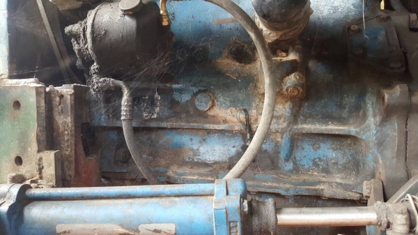 ขายรถไถฟอร์ด 5500 ติดคีบสามารถ เอกสารสัญญาซื้อขาย สภาพพร้อมใช้ แต่งคานหน้าใหญ่แข็งแรงทนทาน ราคาคุยกันได้ครับ