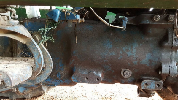 ขายรถไถฟอร์ด 5500 ติดคีบสามารถ เอกสารสัญญาซื้อขาย สภาพพร้อมใช้ แต่งคานหน้าใหญ่แข็งแรงทนทาน ราคาคุยกันได้ครับ