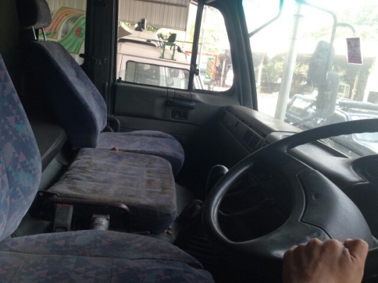 ขาย 10 ล้อดั๊ม  Nissan UD