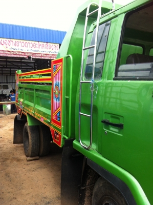 รถ 6 ล้อดั้ม รถ 6 ล้อดั้ม