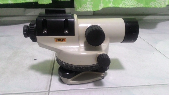 กล้องวัดระดับอัตโนมัติ กำลังขยาย 28 เท่า สภาพพร้อมใช้งานครับ