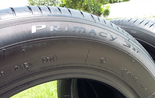 ยาง,215-60-16 Michelin Primacy3 ปี14สวยๆ ชุด 4,900 ยาง,215-60-16 Michelin Primacy3 ปี14สวยๆ ชุด 4,900