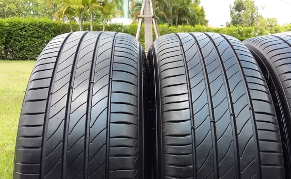 ยาง,215-60-16 Michelin Primacy3 ปี14สวยๆ ชุด 4,900 ยาง,215-60-16 Michelin Primacy3 ปี14สวยๆ ชุด 4,900
