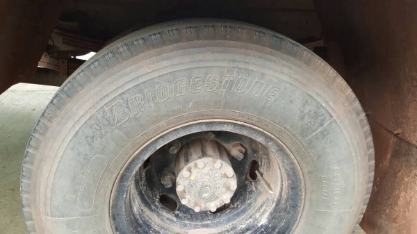 ขาย 6 ล้อตู้แห้ง 3 บาน ยาว 5.50 เมตร HINO FC4J ปี 44 คัสซีสวยตลอดเส้น เครื่องดี เบรคทิฟฟี่ ยางเต็ม ทะเบียนเต็มพร้อมโอน ขาย 6 ล้อตู้แห้ง 3 บาน ยาว 5.50 เมตร HINO FC4J ปี 44 คัสซีสวยตลอดเส้น เครื่องดี เบรคทิฟฟี่ ยางเต็ม ทะเบียนเต็มพร้อมโอน