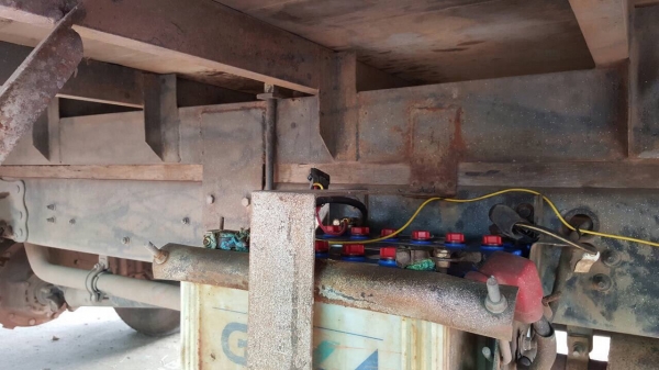 ขาย 6 ล้อตู้แห้ง 3 บาน ยาว 5.50 เมตร HINO FC4J ปี 44 คัสซีสวยตลอดเส้น เครื่องดี เบรคทิฟฟี่ ยางเต็ม ทะเบียนเต็มพร้อมโอน ขาย 6 ล้อตู้แห้ง 3 บาน ยาว 5.50 เมตร HINO FC4J ปี 44 คัสซีสวยตลอดเส้น เครื่องดี เบรคทิฟฟี่ ยางเต็ม ทะเบียนเต็มพร้อมโอน