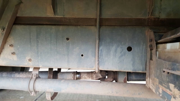 ขาย 6 ล้อ ตู้แห้ง 3 บาน ยาว 5.50 เมตร HINO MEGA ปี 48 เครื่องเดิม JO5C 145 แรงม้า คัสซีสวยตลอดเส้น เก๋งบางเดิม ภายในสวย ทะเบียนพร้อมโอนครับ