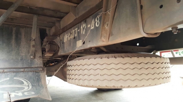 ขาย 6 ล้อ ตู้แห้ง 3 บาน ยาว 5.50 เมตร HINO MEGA ปี 48 เครื่องเดิม JO5C 145 แรงม้า คัสซีสวยตลอดเส้น เก๋งบางเดิม ภายในสวย ทะเบียนพร้อมโอนครับ