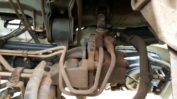 ขาย 6 ล้อ ตู้แห้ง 3 บาน ยาว 5.50 เมตร HINO MEGA ปี 48 เครื่องเดิม JO5C 145 แรงม้า คัสซีสวยตลอดเส้น เก๋งบางเดิม ภายในสวย ทะเบียนพร้อมโอนครับ