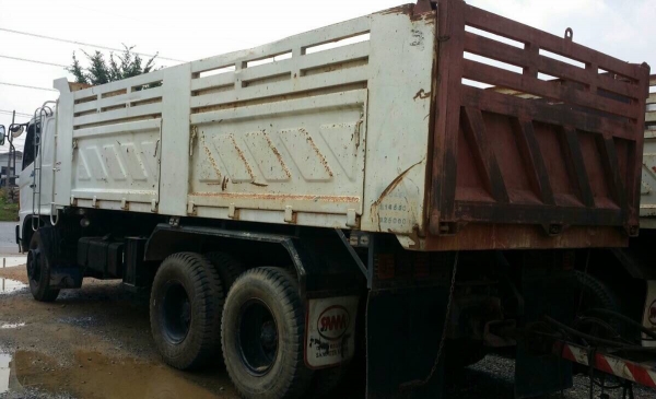 ขายครับ ฮีโน่__260 แรง ปี 47 มีระบบ ลาก สวยๆๆครับ