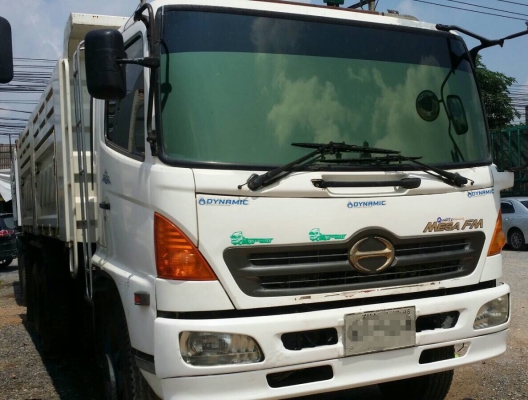 ขายครับ ฮีโน่__260 แรง ปี 47 มีระบบ ลาก สวยๆๆครับ