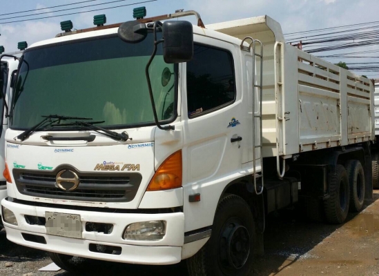 ขายครับ ฮีโน่__260 แรง ปี 47 มีระบบ ลาก สวยๆๆครับ