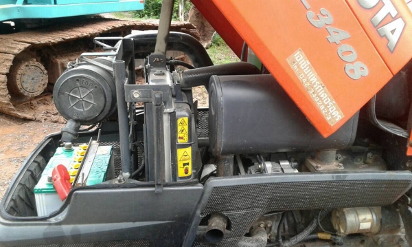 ขายรถไถ KUBOTA L3408 ปี 50 เอกสารเล่มทะเบียนครบ เครื่องแน่น อุปกรณ์มีแค่ผาน 3 นะครับ