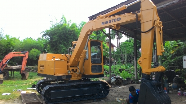 ขายรถแบคโฮ  mitsubichi ms 070d  เก่านอก