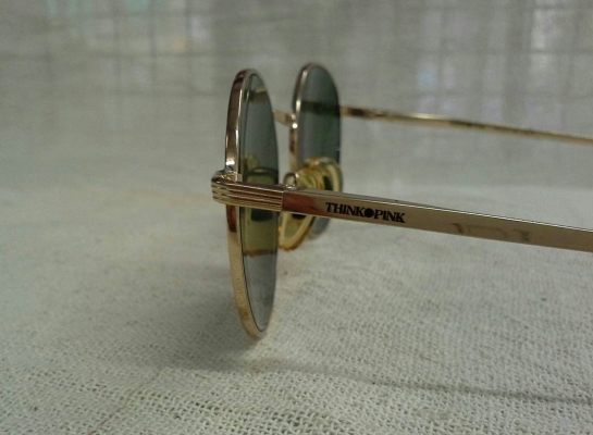 แว่นตาโลกสวย THINK PINK made in Italy
